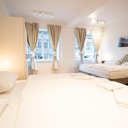 Living In Hamburg City Center Bagian luar foto